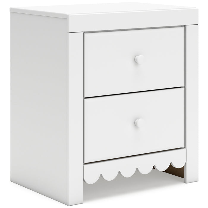 Mollviney Full Panel Headboard with Mirrored Dresser and Nightstand