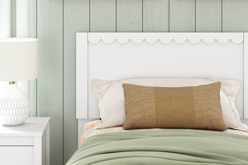 Ashley Express - Hallityn Twin Panel Headboard with Dresser