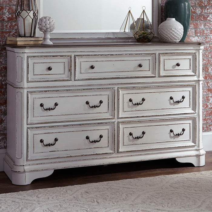 Magnolia Manor - 7 Drawer Dresser