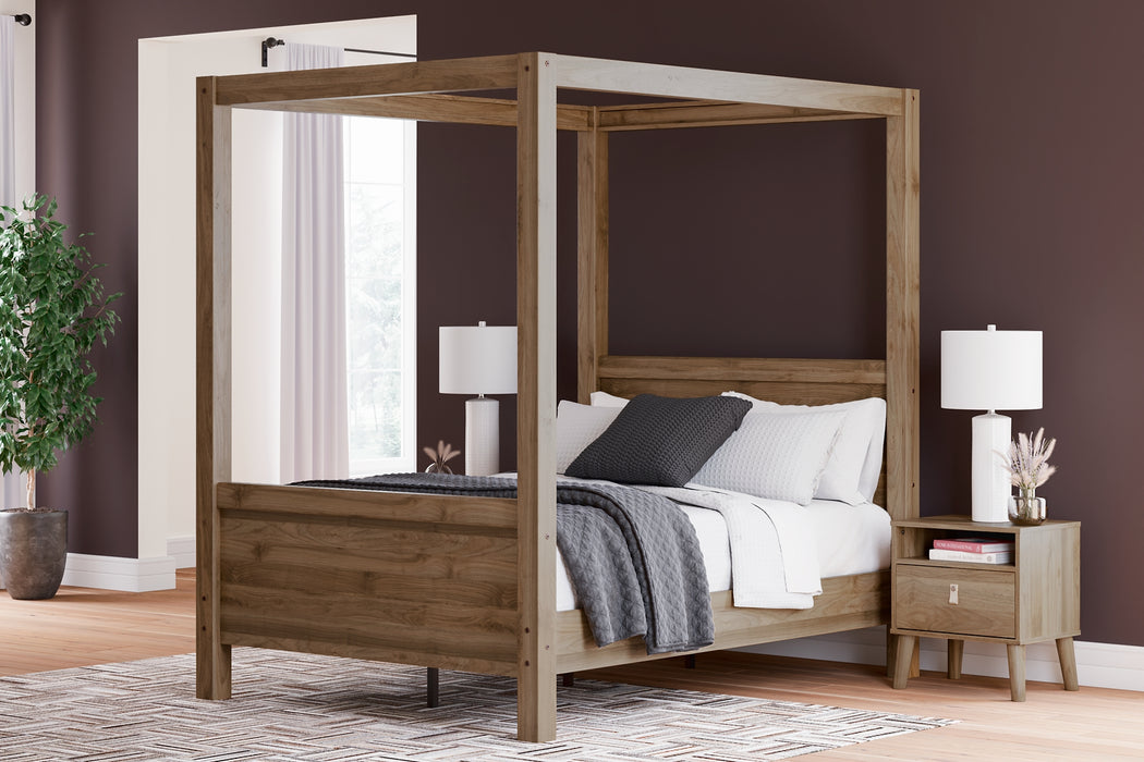 Ashley Express - Aprilyn Full Canopy Bed with Dresser